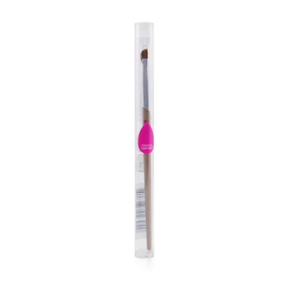 Beauty*BeautyBlender Wing Man Curved Eyeliner Brush - GlowEssence Care - Embrace the Essence of Radiance with Premium Skincare Solutions