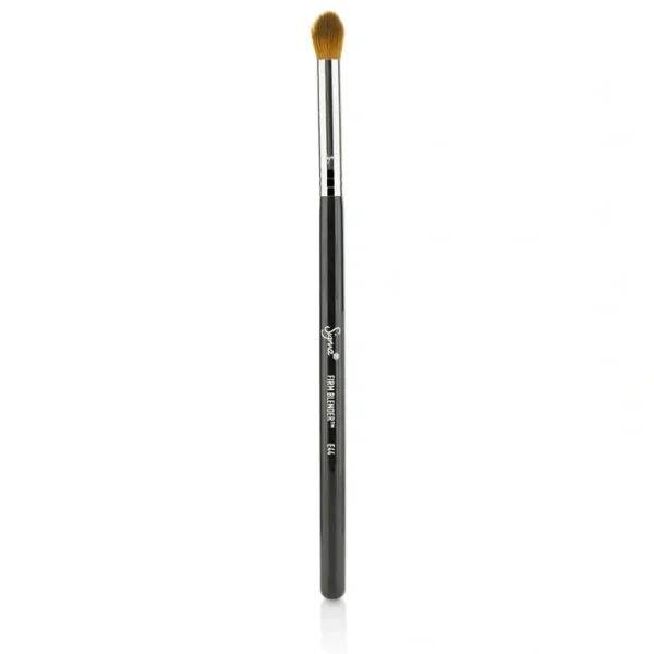 Outlet Sigma Beauty E44 Firm Blender Brush - GlowEssence Care - Embrace the Essence of Radiance with Premium Skincare Solutions